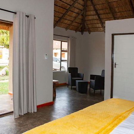 Bongan Safari Lodge Mbabat ภายนอก รูปภาพ