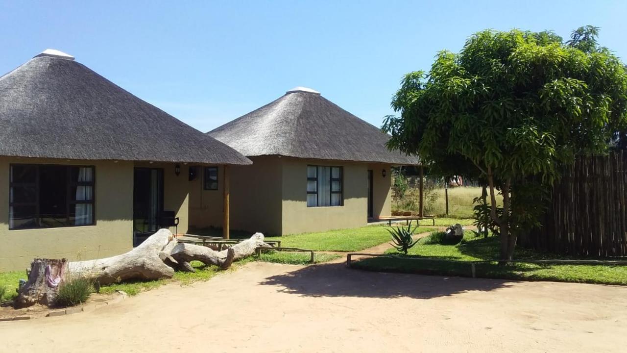 Bongan Safari Lodge Mbabat ภายนอก รูปภาพ