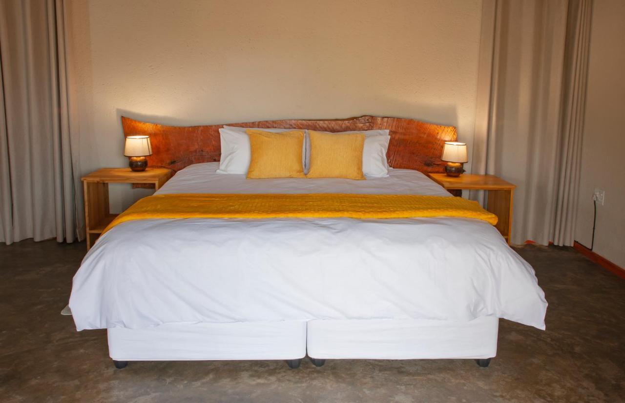 Bongan Safari Lodge Mbabat ภายนอก รูปภาพ
